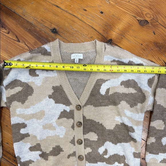 Lucky Brand Cream and Brown Camouflage Cardigan Sweater Size Large - Picture 5 of 10